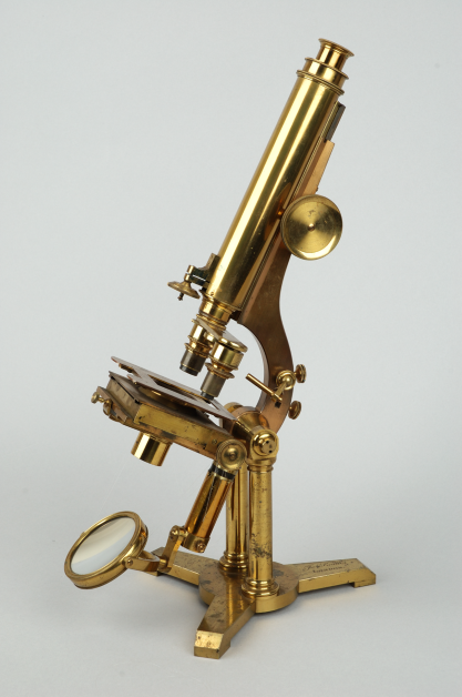 A microscope held at the Whipple Museum